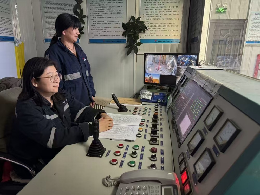 以愛之名，致敬每一位職場“超人媽媽”