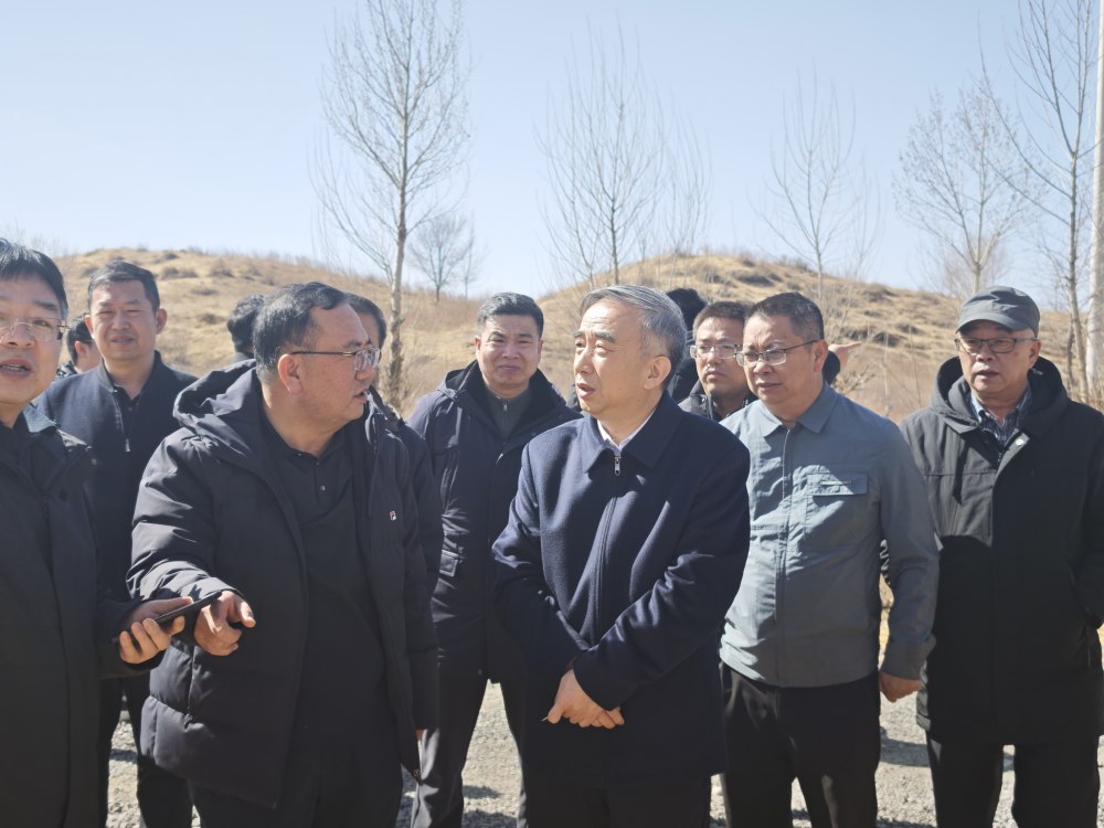陜西鐵路物流集團(tuán)黨委書記、董事長(zhǎng)楊科生赴陜煤建設(shè)路橋分公司靖神鐵路項(xiàng)目調(diào)研