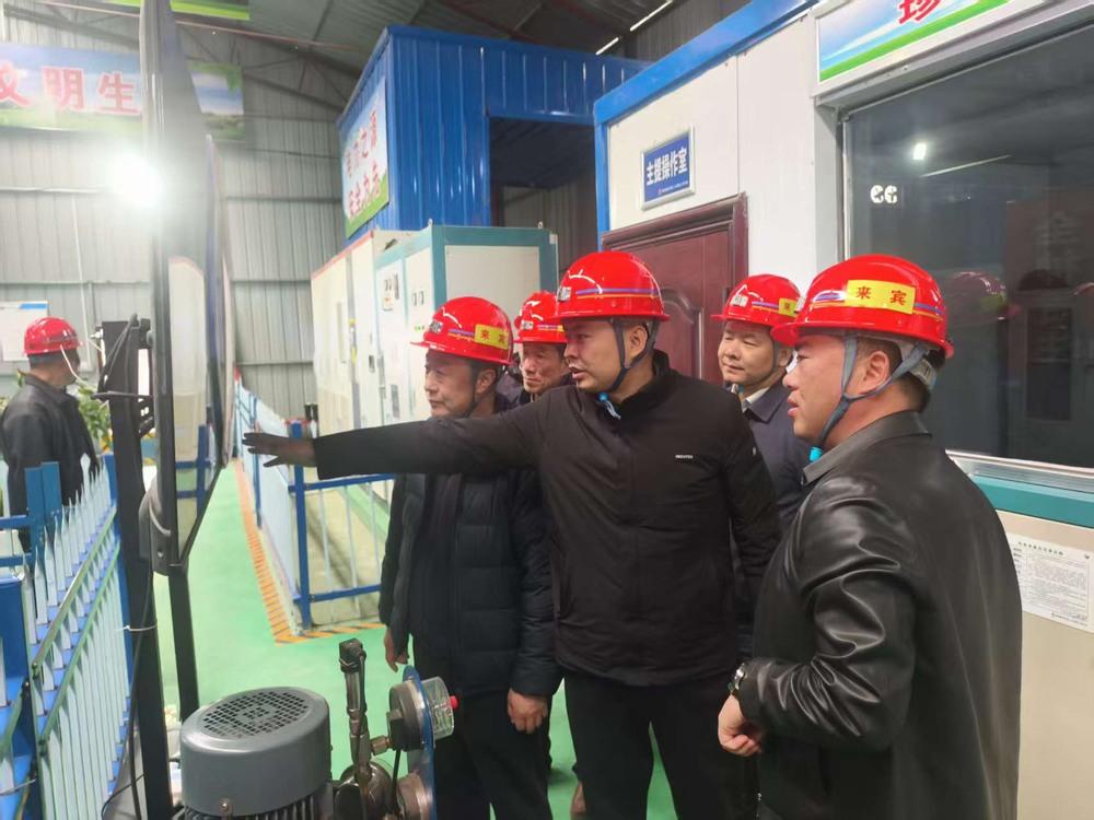 陜煤集團(tuán)、韓城礦務(wù)局聯(lián)合檢查組蒞臨礦建二公司第二項(xiàng)目部檢查指導(dǎo)