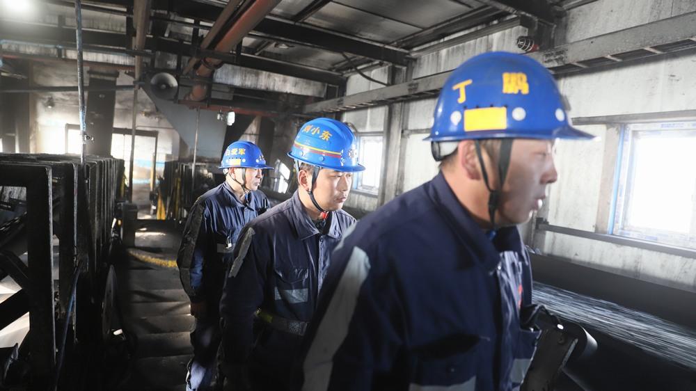 陜煤建設(shè)洗選煤運營公司紅柳林洗煤廠項目部：多措并舉 筑牢風季防風防火安全防線