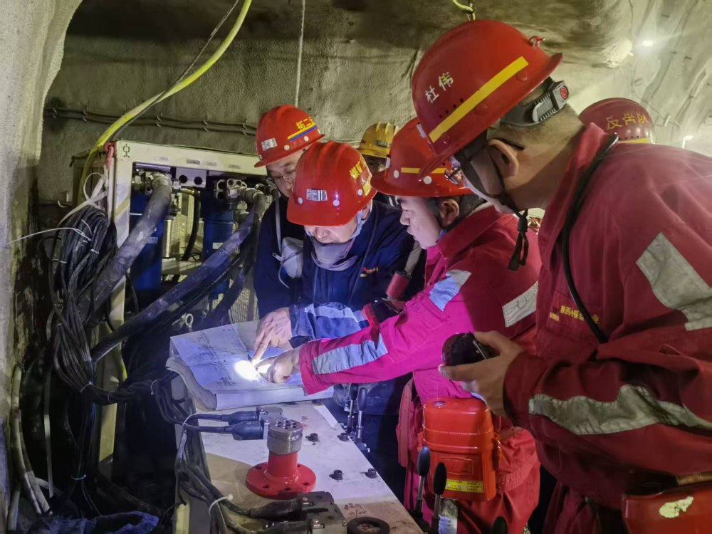 陜煤建設(shè)煤礦運(yùn)營(yíng)服務(wù)分公司：錨定目標(biāo)開(kāi)新局 實(shí)干篤行創(chuàng)佳績(jī)